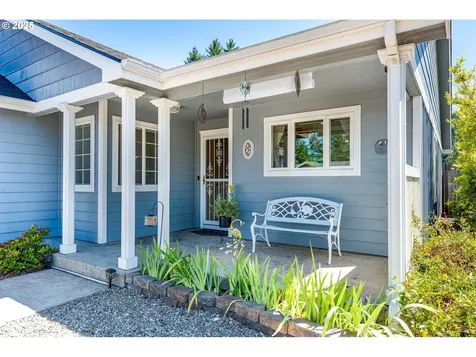 910 Kristen Way Cottage Grove OR 97424