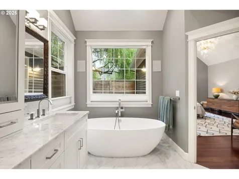 4112 SW 58th Avenue Portland OR 97221