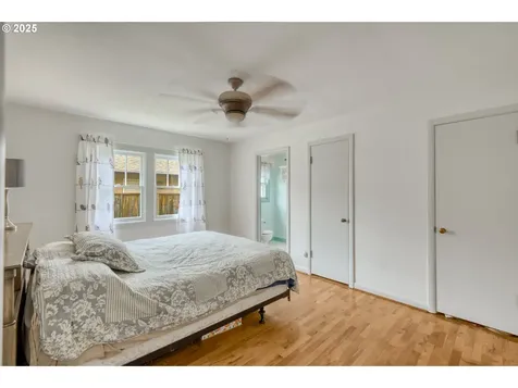 381 W Berkeley Street Gladstone OR 97027