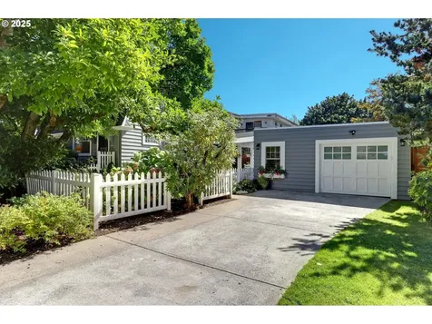 4432 NE Wistaria Drive Portland OR 97213