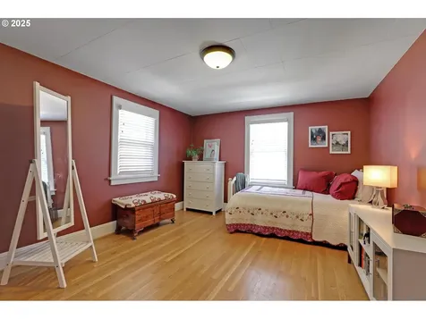 4432 NE Wistaria Drive Portland OR 97213