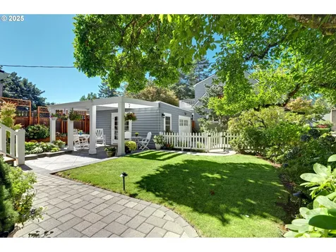 4432 NE Wistaria Drive Portland OR 97213