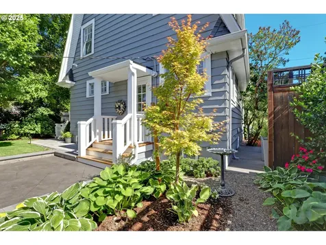 4432 NE Wistaria Drive Portland OR 97213