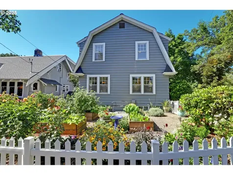 4432 NE Wistaria Drive Portland OR 97213