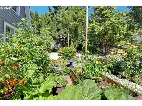 4432 NE Wistaria Drive Portland OR 97213