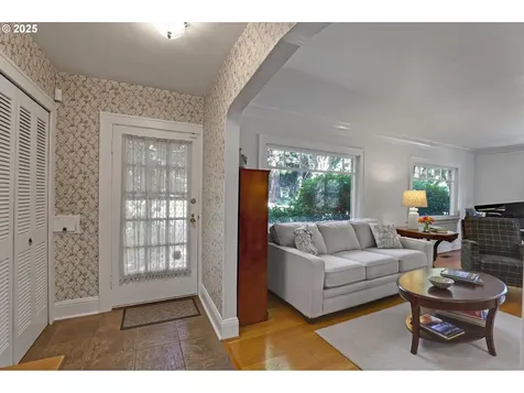 4432 NE Wistaria Drive Portland OR 97213