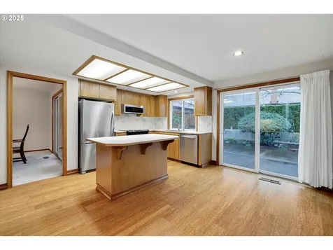 2239 NE 154th Avenue Portland OR 97230