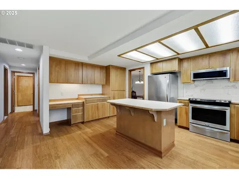 2239 NE 154th Avenue Portland OR 97230