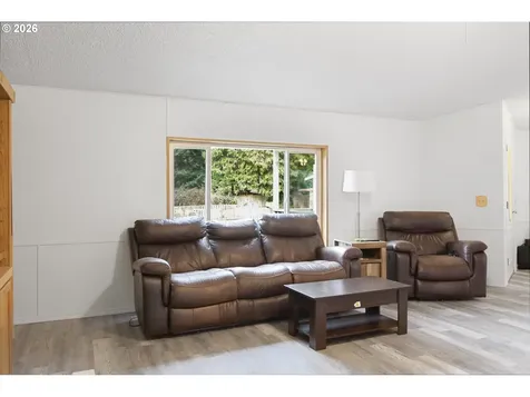 3372 Long Street Sweet Home OR 97386