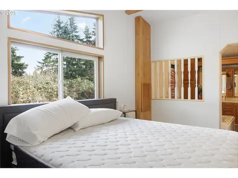 3372 Long Street Sweet Home OR 97386