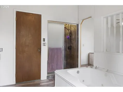 3372 Long Street Sweet Home OR 97386