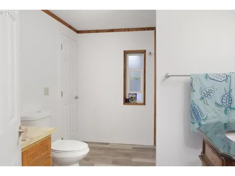3372 Long Street Sweet Home OR 97386