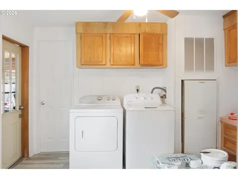 3372 Long Street Sweet Home OR 97386