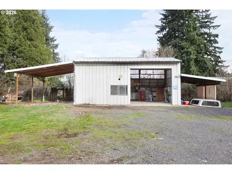 3372 Long Street Sweet Home OR 97386