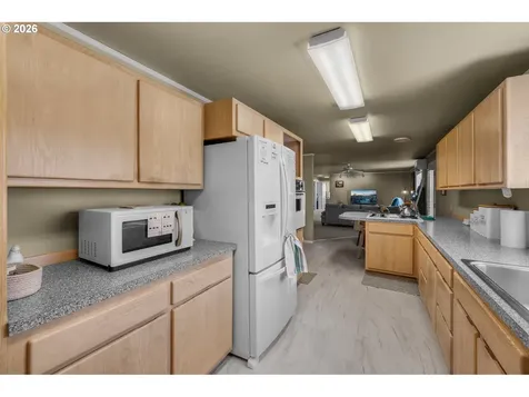 3099 NW Williams Way Redmond OR 97756