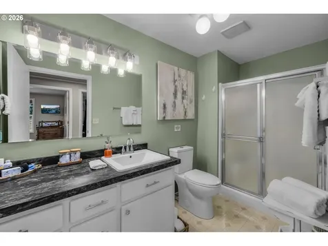 3099 NW Williams Way Redmond OR 97756