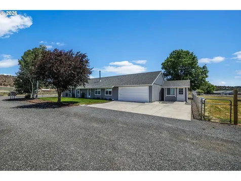 3099 NW Williams Way Redmond OR 97756