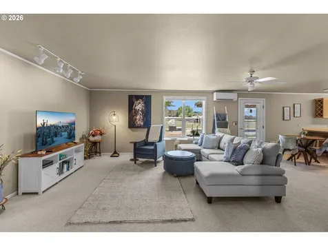 3099 NW Williams Way Redmond OR 97756