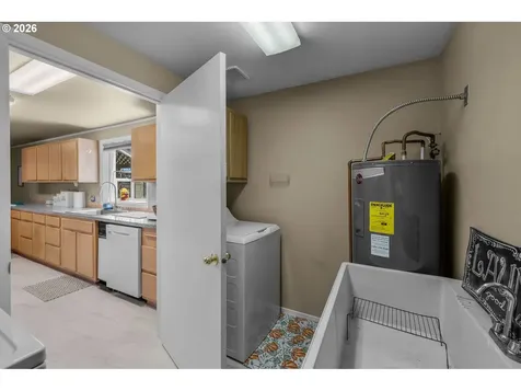 3099 NW Williams Way Redmond OR 97756