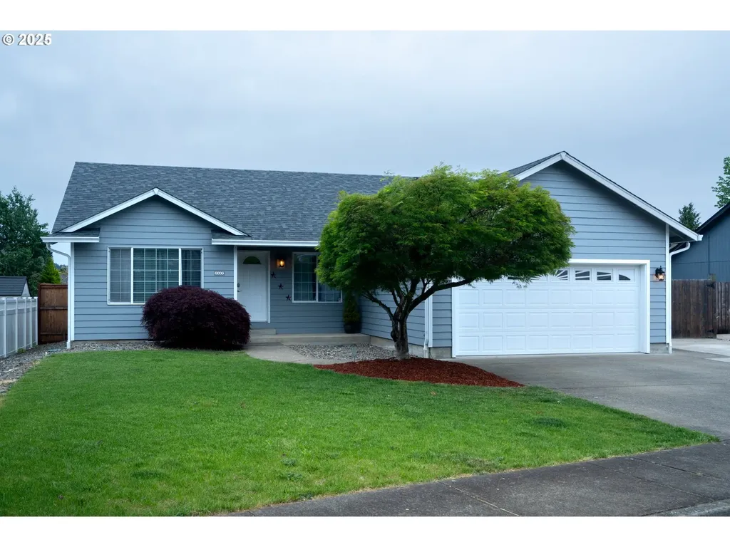 2589 Golfview Avenue Sutherlin OR 97479