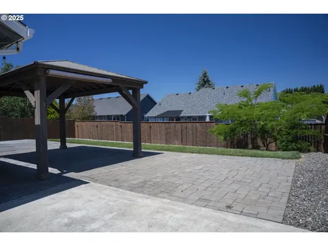 2589 Golfview Avenue Sutherlin OR 97479