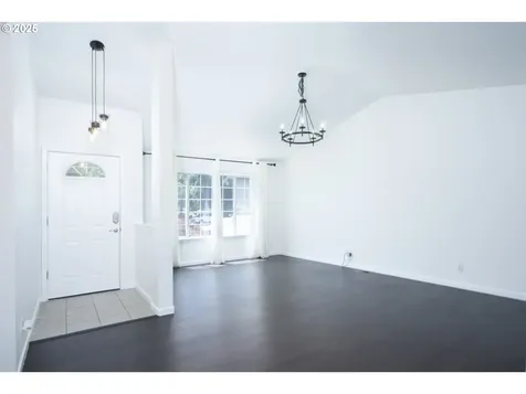 2589 Golfview Avenue Sutherlin OR 97479