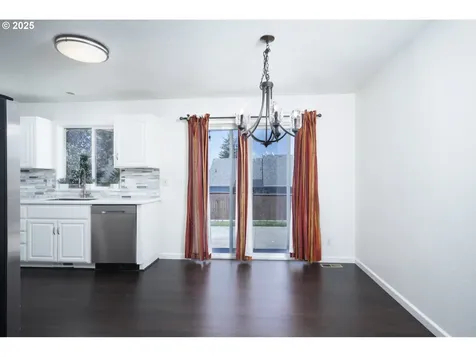 2589 Golfview Avenue Sutherlin OR 97479