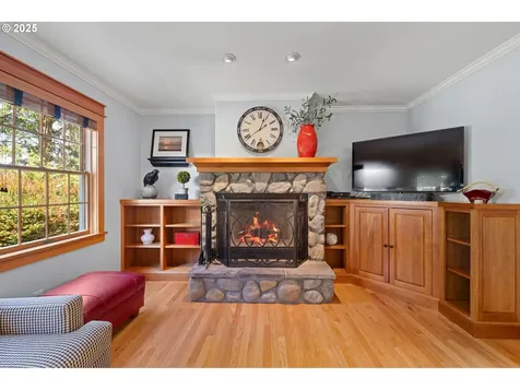 1635 SW 14th Street Warrenton OR 97146