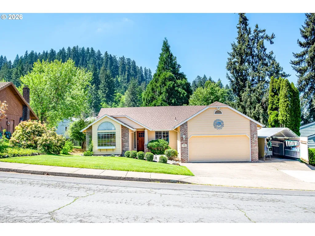 586 S 68th Place Springfield OR 97478