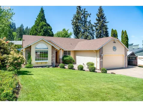 586 S 68th Place Springfield OR 97478