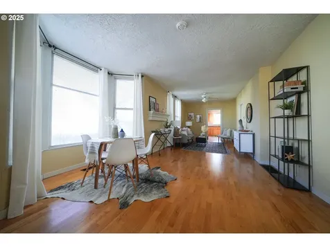 4540 SE Taylor Street Portland OR 97215