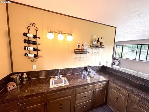 2833 NE 89th Avenue Portland OR 97220