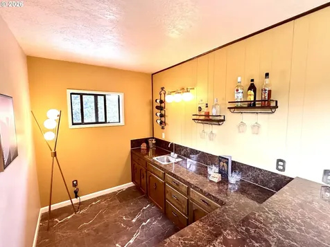2833 NE 89th Avenue Portland OR 97220