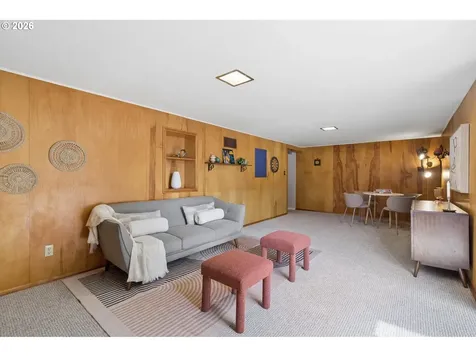 2833 NE 89th Avenue Portland OR 97220