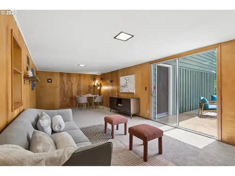 2833 NE 89th Avenue Portland OR 97220