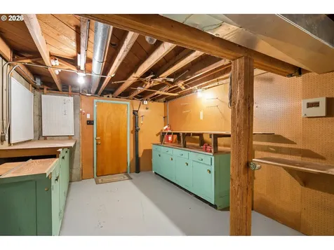 2833 NE 89th Avenue Portland OR 97220