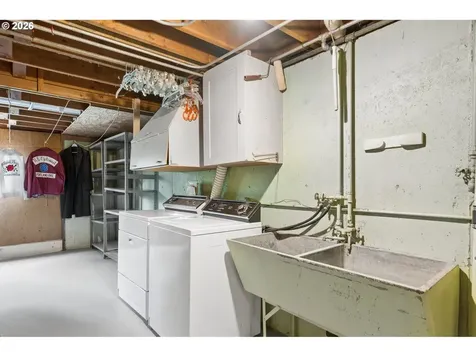 2833 NE 89th Avenue Portland OR 97220