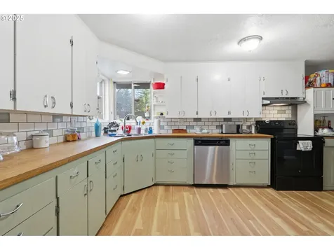2316 SE 141st Avenue Portland OR 97233