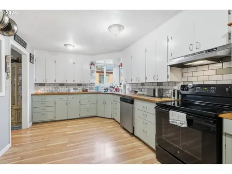 2316 SE 141st Avenue Portland OR 97233