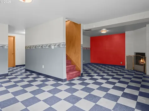 1142 High Street Gladstone OR 97027