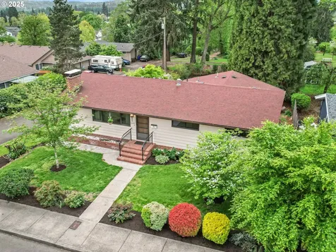 1142 High Street Gladstone OR 97027