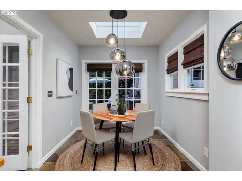 2748 SW Old Orchard Road Portland OR 97201