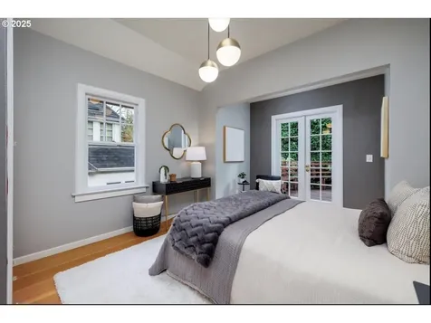 2748 SW Old Orchard Road Portland OR 97201
