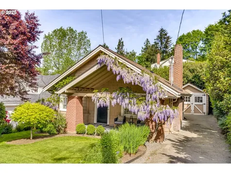 2748 SW Old Orchard Road Portland OR 97201