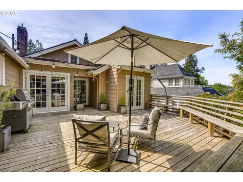 2748 SW Old Orchard Road Portland OR 97201