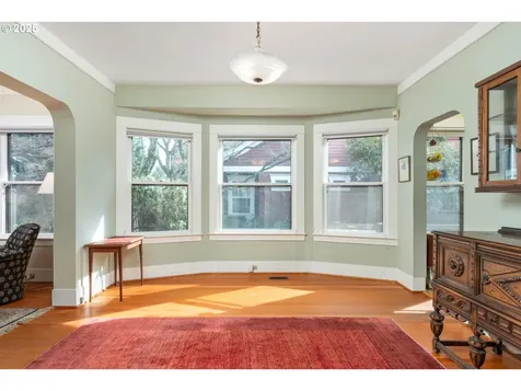 1144 SE Nehalem Street Portland OR 97202