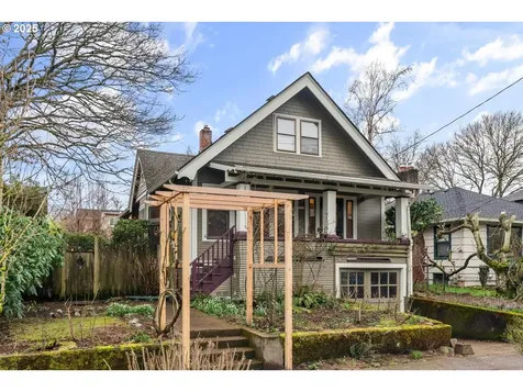 1144 SE Nehalem Street Portland OR 97202