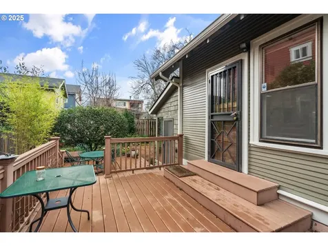 1144 SE Nehalem Street Portland OR 97202