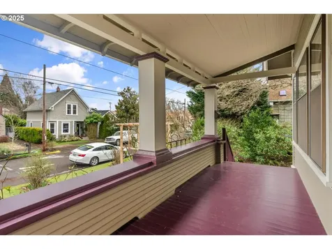 1144 SE Nehalem Street Portland OR 97202
