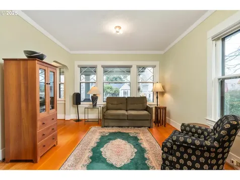 1144 SE Nehalem Street Portland OR 97202